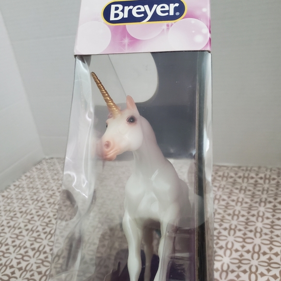 Breyer Sugar Megical Unicorn. - Picture 10 of 16